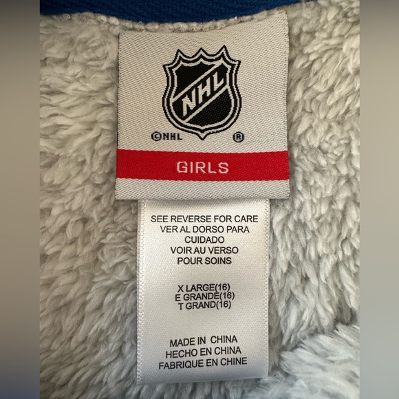 NHL NY Islanders Faux Fur/Teddy Pullover Hoodie - NWT - Picture 4 of 7